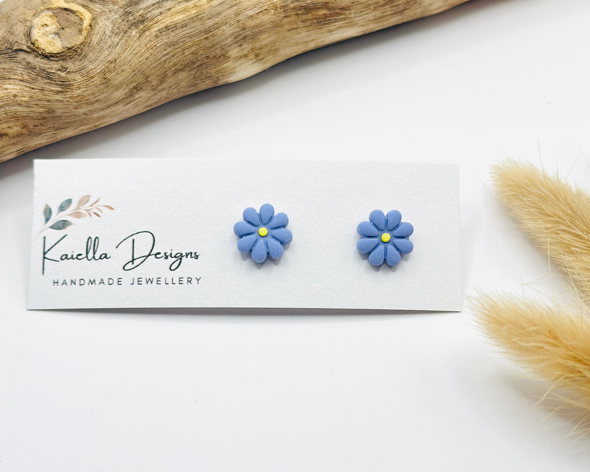 Mini Daisy Studs